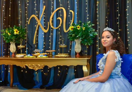 15 Anos de Ana Laura na noite estrelada de Van Gogh