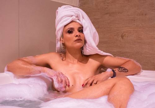 Sensual de Thayná Dória