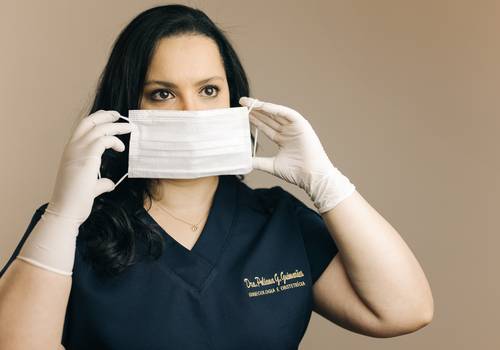 Branding de Dra Poliana Guimarães - Cirurgiã Ginecológica