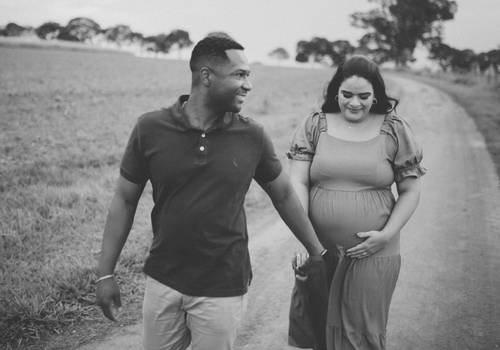 Gestante de Karina a espera de Júlio