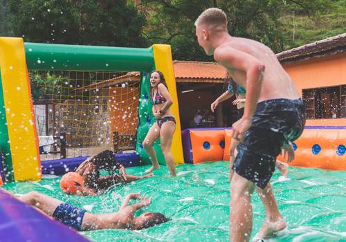 15 Anos de Festa de 15 anos com muita espuma de sabão 