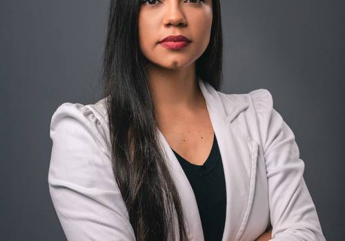 Retratos Corporativos de Aline Sales