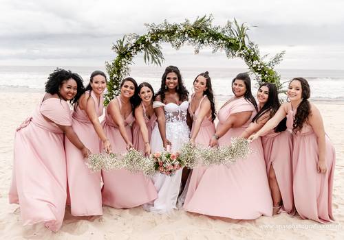 Casamento de Cobertura Fotográfica de Casamento na Praia | Fotografia de Madrinhas & Padrinhos na Praia | Fotógrafo de Casamento no Quiosque 21 | Praia da Barra da Tijuca | Ilha 3 - Yasmim & Clayton 