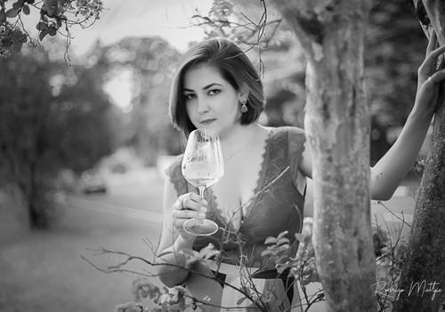 Ensaio Feminino  de Ensaio pertinho de casa - Marihá Wine 