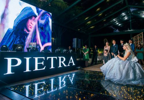 Seus 15 Anos de XV Anos Pietra