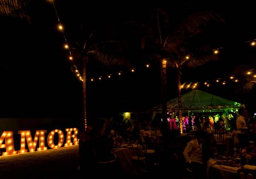 Casamentos de Mariana e Wahid