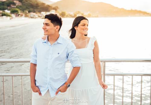 Ensaio Externo de Victoria e Nathan - Pré Wedding - Porto Belo - Santa Catarina