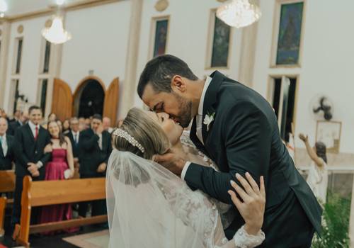 Casamento de Casamento Nova Ponte MG (A flor do IpÊ Roxo)
