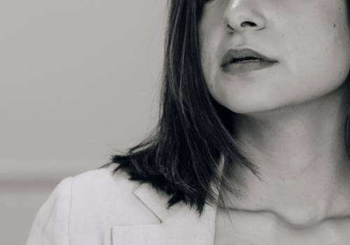 Feminino de Caroline Carvalho