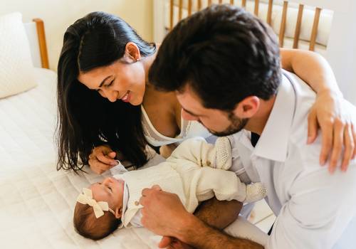 Família e Newborn de Bella e os papais