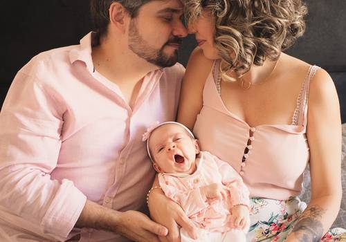 Família e Newborn de Lara e os papais