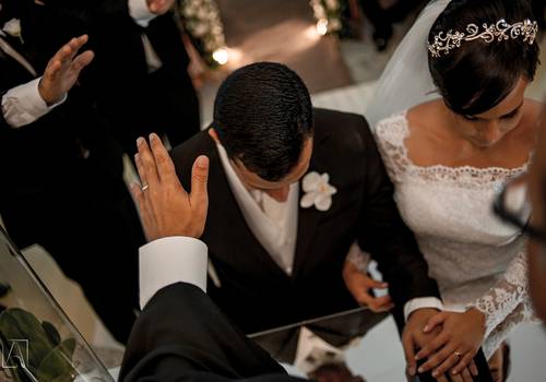 Superstições de casamento: Oração e proteção no casamento.