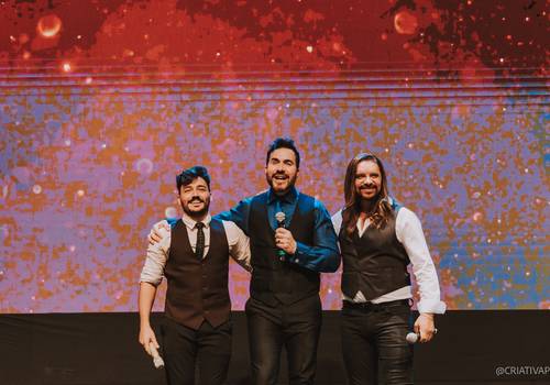 Corporativo de Thiago Brado, Padre Fábio de Melo e André Leite