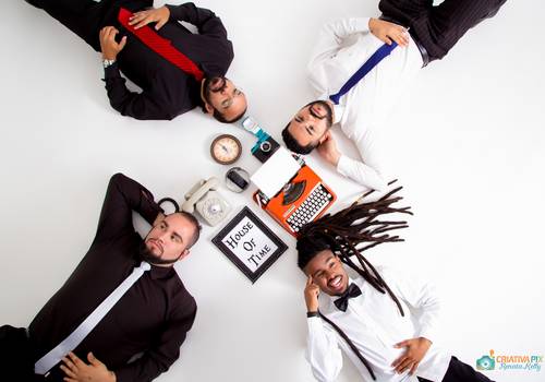 Masculino de Banda House Of Time
