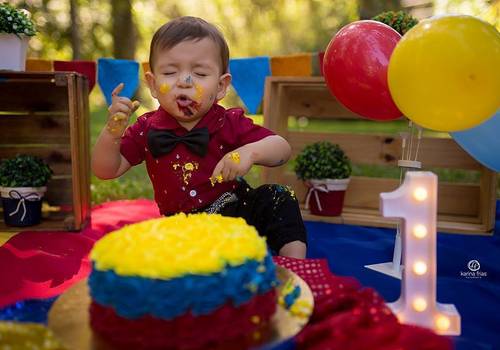 SMASH THE CAKE: UM ENSAIO INESQUECÍVEL