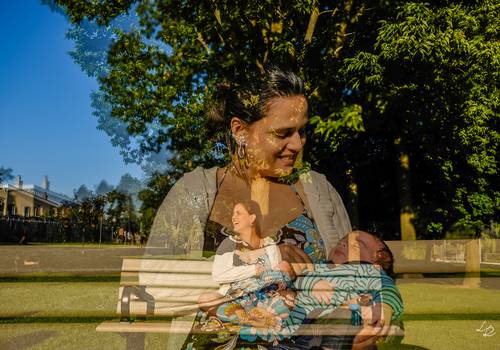 Family & Maternity Session of Lucca first sun