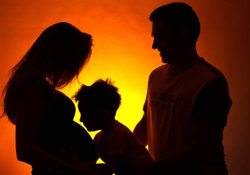 GESTANTE de GESTANTE EM ESTÚDIO