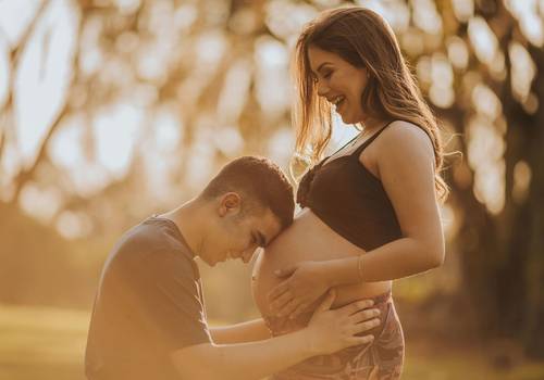 Sessão Gestante de Sessão Gestante Ariane