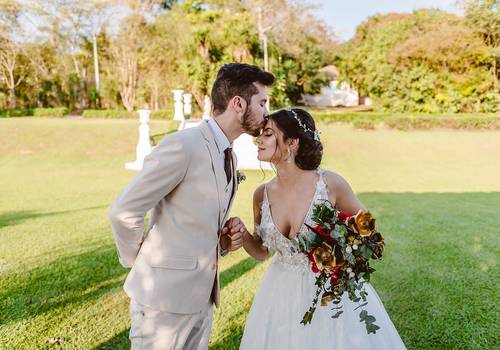 Noivas de Casamento no Campo - Boho