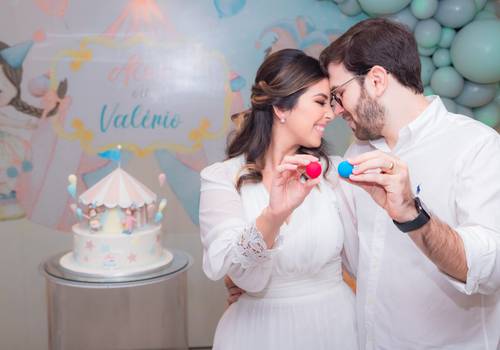 Gestante de CHÁ REVELAÇÃO VÁLERIO