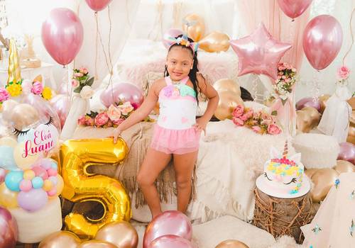 Infantil de Ensaio Aniversário Studio Quarto Rustico com Rosa