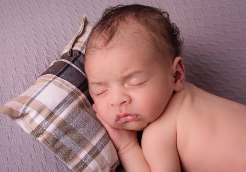 Newborn de Vladimir em seus primeiros dias