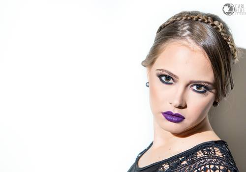 Editoriais de Editorial de maquiagem por Lina Alves