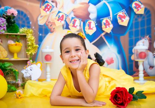 Ensaio Infantil de Ensaio da Hallana 5 anos (Tema Bela e a Fera)