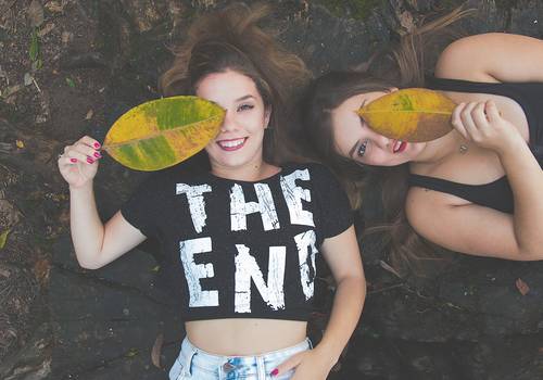 Ensaios de Ensaio Gabi com participação de sua irmã Natália