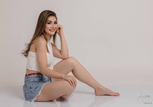 Estúdio de Ensaio Feminino em Estúdio - Emília