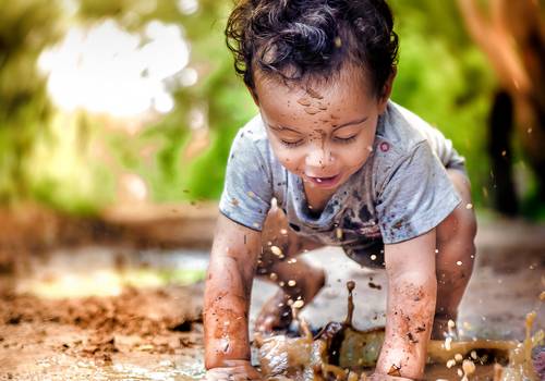 Ensaio Externo de MUD Bath (Raízes da Infância)