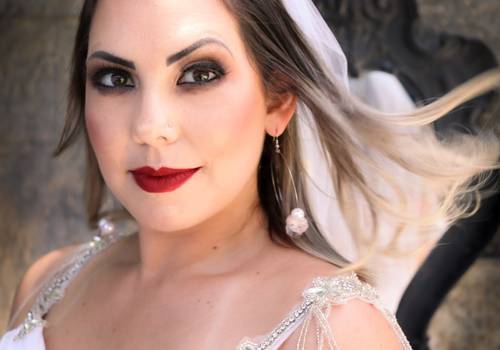Ensaios de Editorial - Rebeca