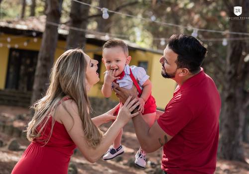 FAMILIA de Adriano, Cristiane, e Lorenzo