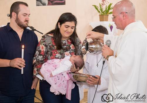 Batísmo de Batísmo e Consagração da Melissa 