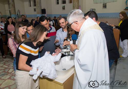 Batísmo de Batísmo Hellena