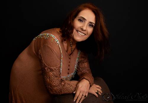 Retrato /institucional de Magda