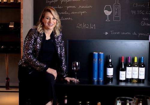 Retrato Corporativo de Rafaela Cordiolli 