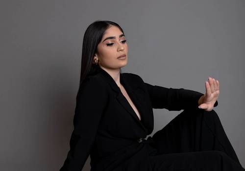 Retrato Corporativo de Amanda Palomino