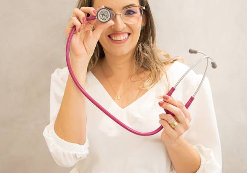 Ensaio Profissional de Ensaio Profissional | Dra Uelma Medeiros | Pediatra