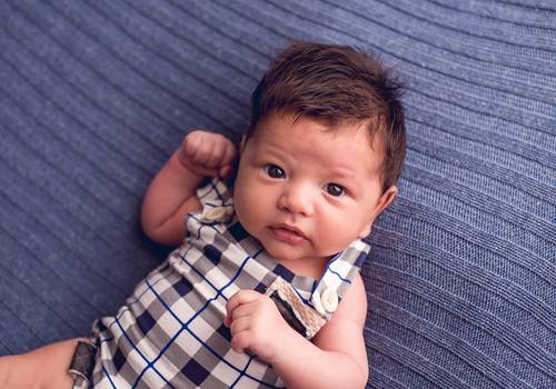 Acompanhamento do Bebê de Acompanhamento Benício 1 mês