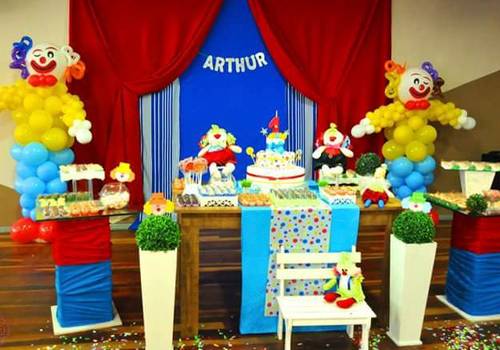 Como escolher a decoração para uma festa infantil? Post feito em parceria com a decoradora Dimitria Flores