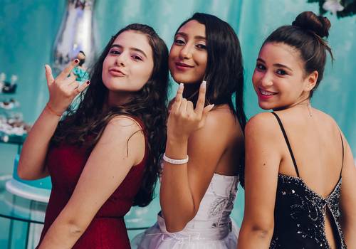 Debutantes de Raquel - XV Anos