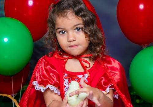 Infantil de Ensaio da Alice Chapeuzinho Vermelho