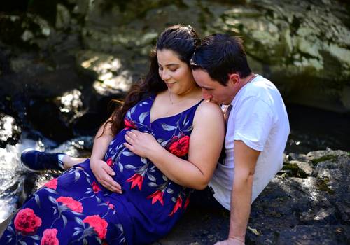 Gestantes de Elisama e Christian com a Sophia no forninho <3 