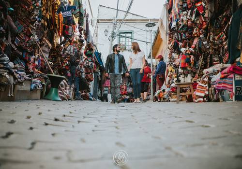 parejas de Majo y Pablo por el centro de La Paz 