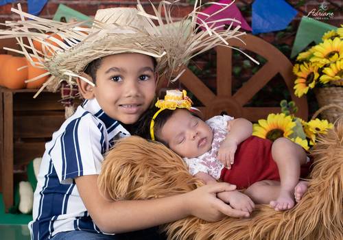 Acompanhamento de Elisa, 1 mês e João Miguel 5 anos