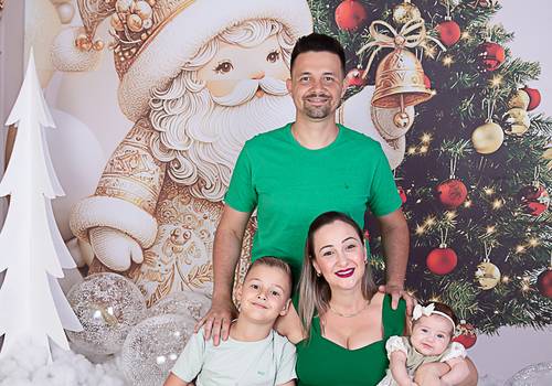 Família de Daiana, Daniel, Pedro e Isabela (Memórias de Natal)