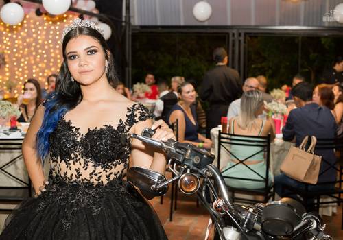 Debutante de Iolanda