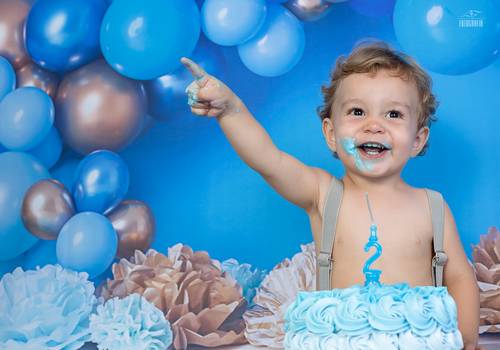 Smash the cake de Miguel 2 anos