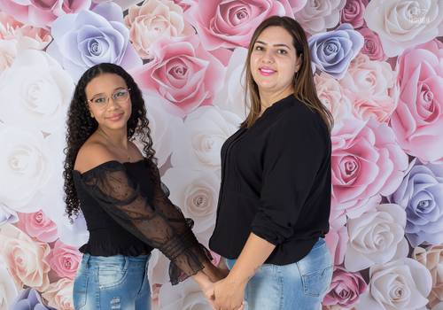 Família de Nathália, Ana Lívia, Nayara e Marli (Dia das Mães)